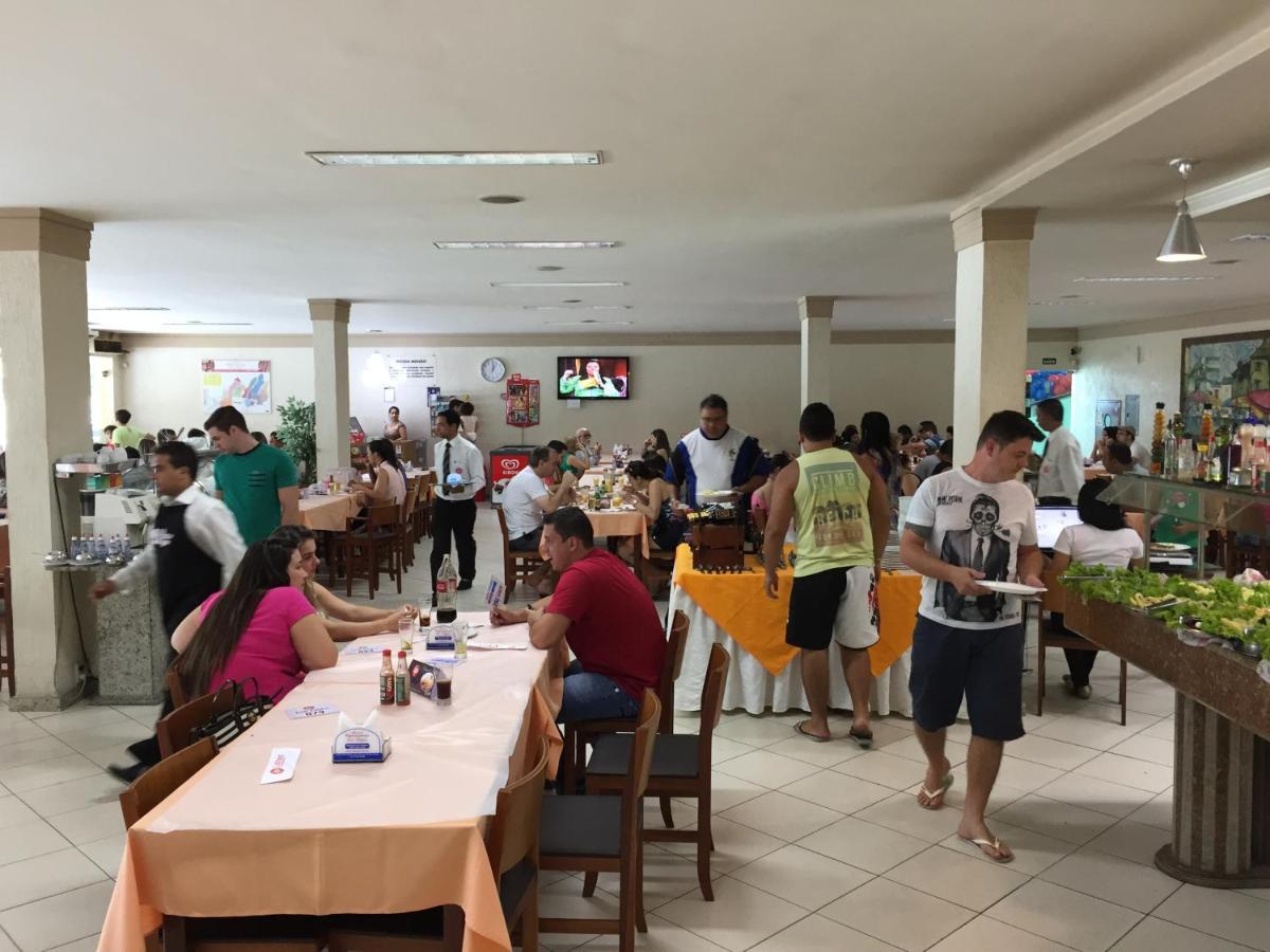 Hotel E Churrascaria Los Pagos ลินญาริส ภายนอก รูปภาพ