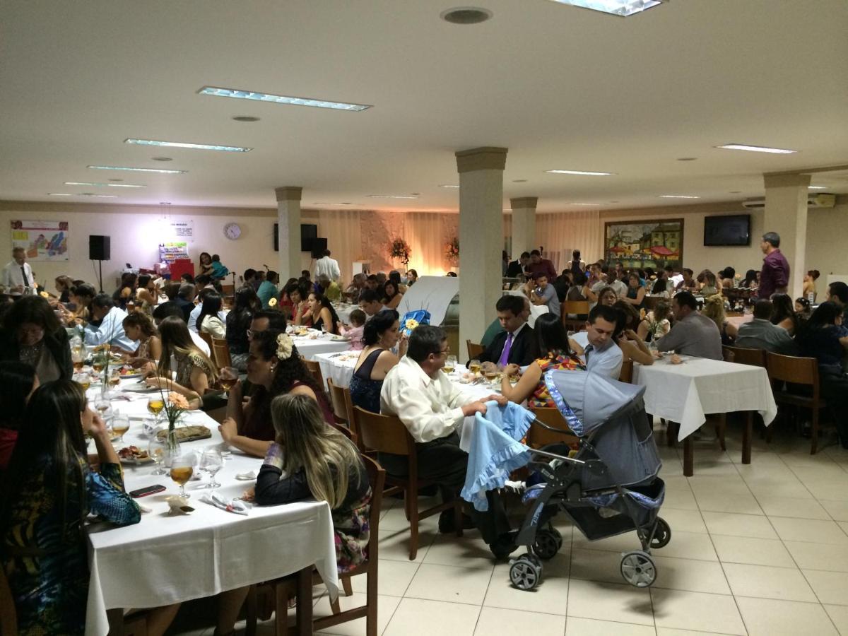 Hotel E Churrascaria Los Pagos ลินญาริส ภายนอก รูปภาพ