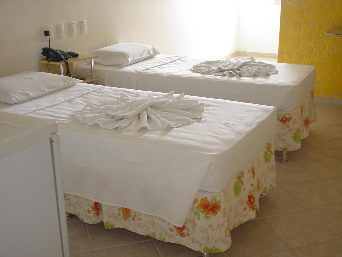 Hotel E Churrascaria Los Pagos ลินญาริส ภายนอก รูปภาพ